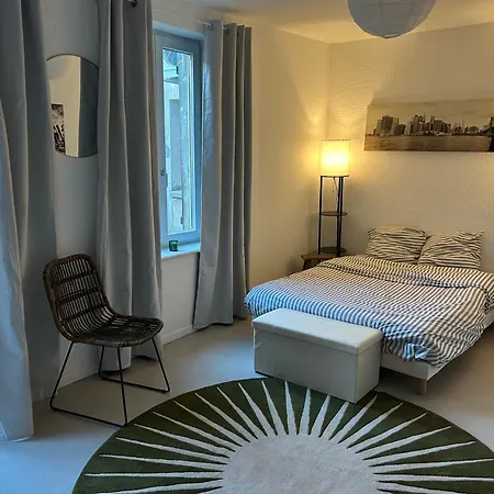 La Maison Du Bourg Privatunterkunft *